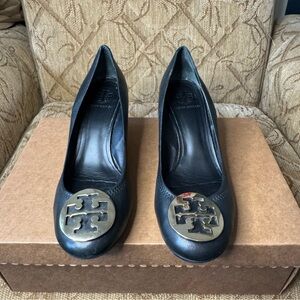 Tory Burch Black Wedge shoes‎ size 9.5 M